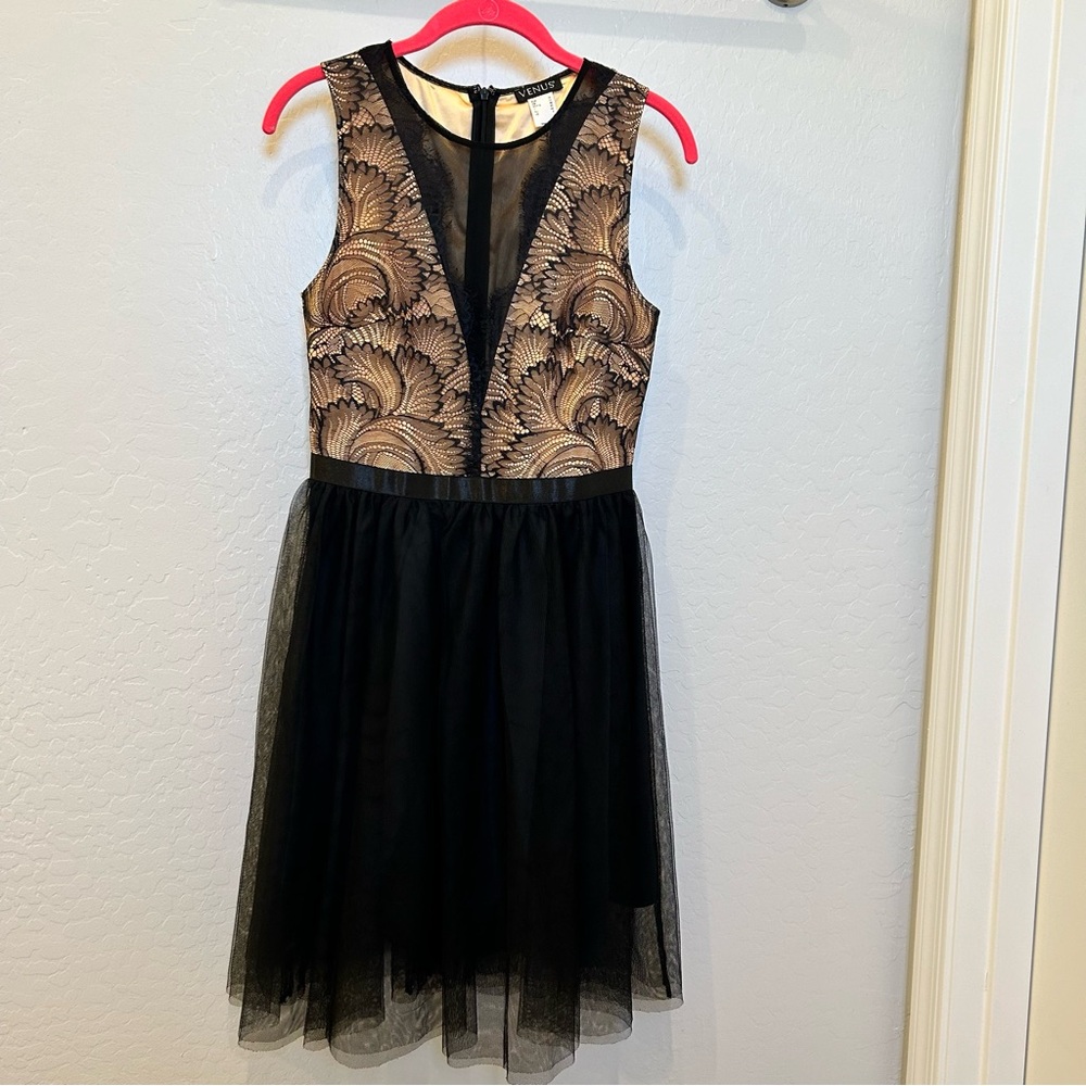 Venus dress
